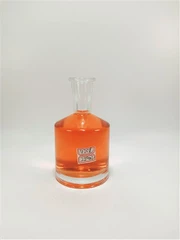 بطری شیشه ای 250 میلی لیتر الکل با چوب پنبه